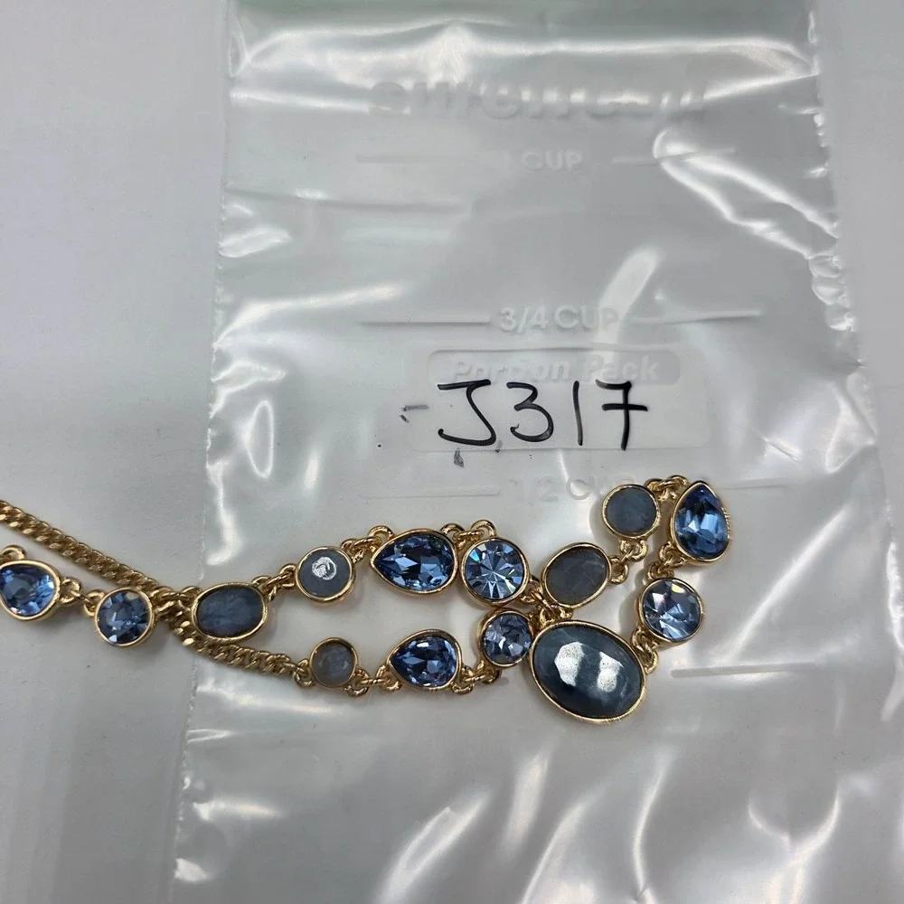 DKNY Gold Tone Blue Crystal Graduated Station‎ Necklace Choker Jewelry Used